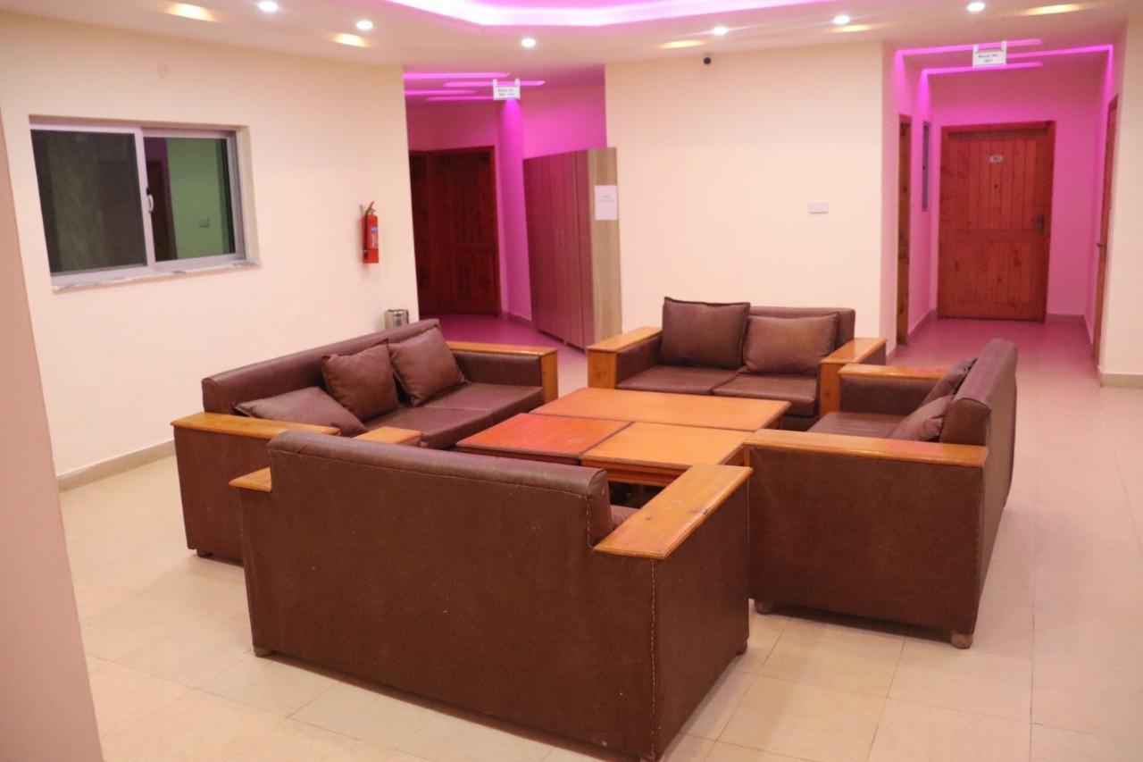Hotel Al Azeem Аюбия Екстериор снимка