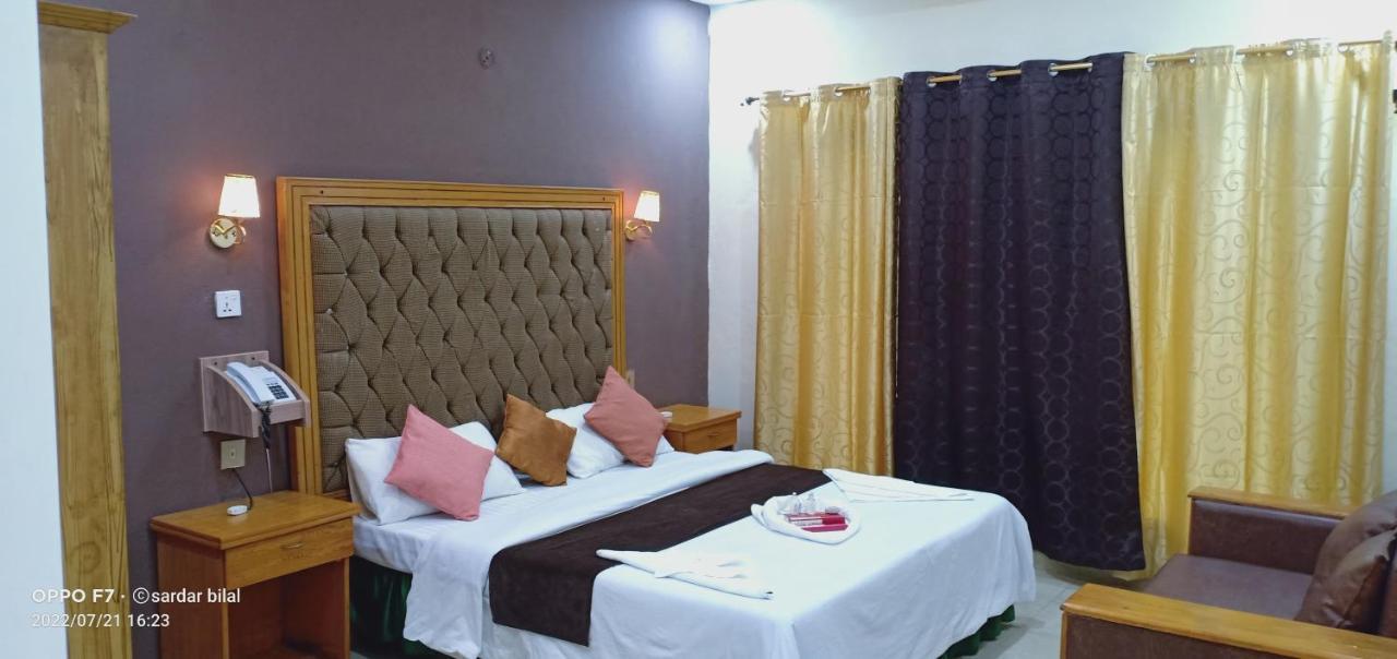 Hotel Al Azeem Аюбия Екстериор снимка