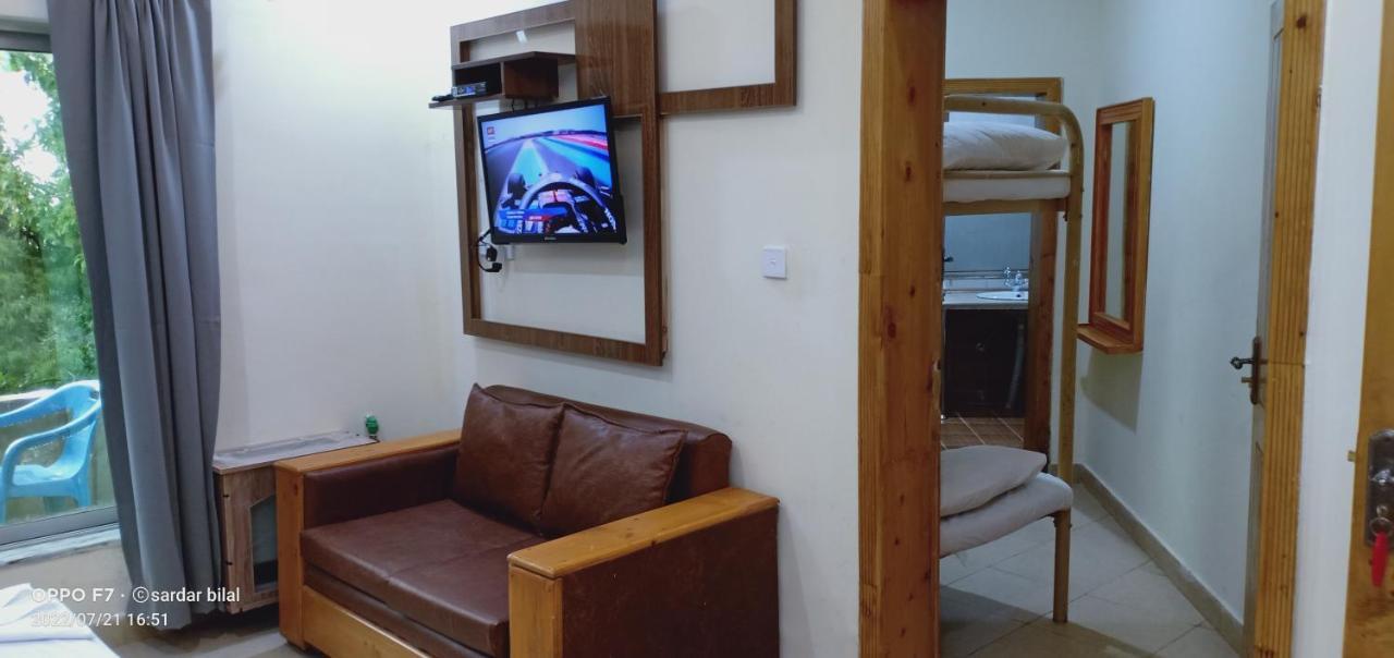 Hotel Al Azeem Аюбия Екстериор снимка